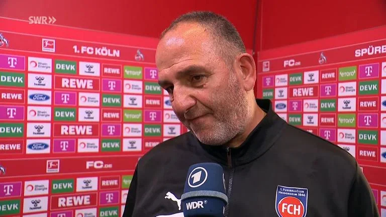Trainer Frank Schmidt und die Gründe für den Torhüterwechsel